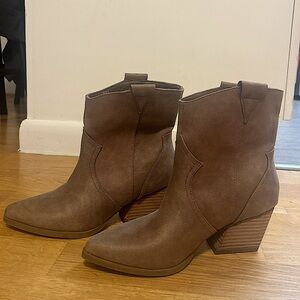 Dolce Vita Suede Cowboy Booties | Size 7